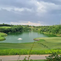 DLF Golf and Country Club