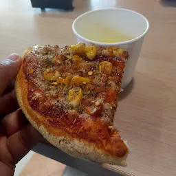 Domino's Pizza - Aliganj