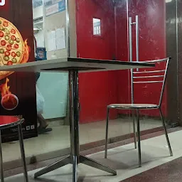 Domino's Pizza - Bandra West