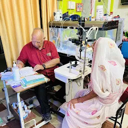 Dr. Abhay Simba Senior Eye Specialist