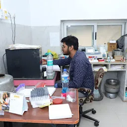 Dr. Abhinav Jaiswal