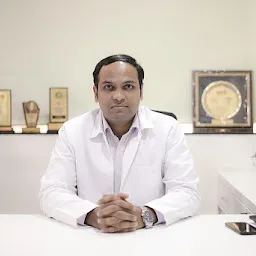 Dr. Akshay Shivchhand - (MOC Kolhapur) Mumbai Oncocare Centre,Cancer Specialist | Medical Oncologist