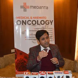 Dr Alok Gupta, Oncologist, Cancer Doctor, Medanta, Cancer Treatment Lucknow, UP