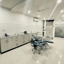 Dr. Anubhuti's Advanced Dental Care