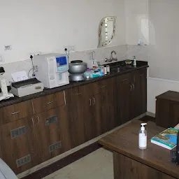 Dr. Dhabhai Skin Clinic (Sikar)