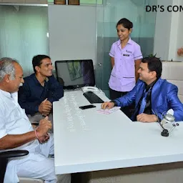 Dr. Divyesh Shah M S (Surgeon)