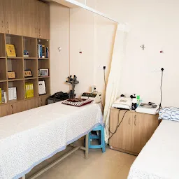 Dr Karunakaran S Spine Centre(Formerly The Precision Spine Centre)