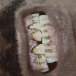 (Dr.laiq dental clinic)