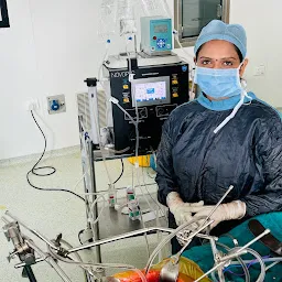 Dr. Mona Naman Shah - Gynec Oncosurgeon Ahmedabad