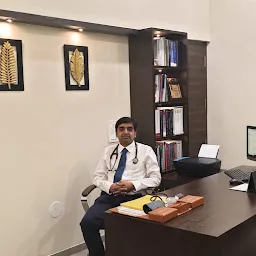 Dr. NISHAD CHITNIS | Cardiologist near me Tarabai Park Kolhapur