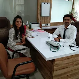 Dr. Paras Patel | Health Aura Medical Clinic | Consultant Physician | Diabetologist | Paldi | Ahmedabad