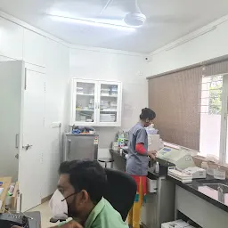 Dr Pathak's Cell Visionn Pathology Lab