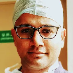 Dr Pravesh Gupta - Urologist