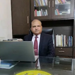 Dr Puneet Agrawal