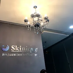 Dr. Rampal (Skinique Cosmetology clinic)