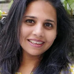 Dr Sayali Divekar-The Smile Artist Dental