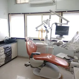 Dr. Shrikant Kawathekar (डॉ. श्रीकांत कवठेकर) Smile Dental Clinic