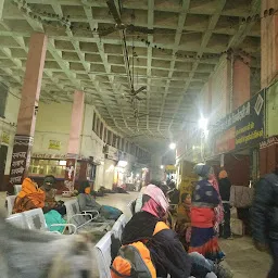 Dr. Sir Harising gour (Sarkari) Bus Stand, Taxi Stand