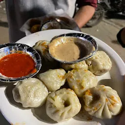 Dragon Momos