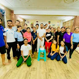 Drishti Yogshala Rishikesh ( Yoga School )