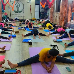 Drishti Yogshala Rishikesh ( Yoga School )