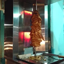 Dubai Shawarma