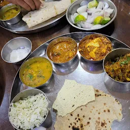 Duggu Saoji Bhojnalay And Family Restaurant