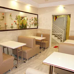 Duggu Saoji Bhojnalay And Family Restaurant