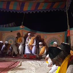 Dulhe peera DargahDargah hari topi wale saheb ki dargah