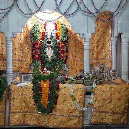 Dwarikadhish Mandir (Devraha Baba Ashram)