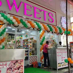 Dwarka Sweets