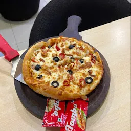 Eagle Bites Pizza