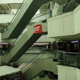 Eldeco Station 1 Mall