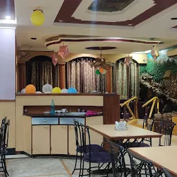 Erose Hotel & Mehfil Restaurant