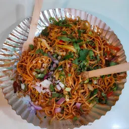 Everest Food Court - Lanka BHU