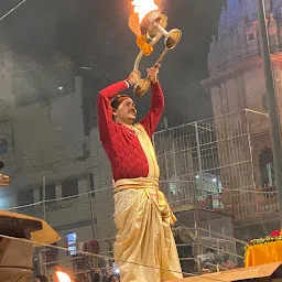 Experience Varanasi Tours