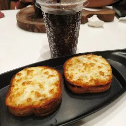 Extra Cheese Bistro