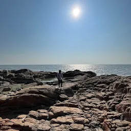 Ezhara Beach Rocks