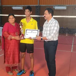 F2 badminton academy