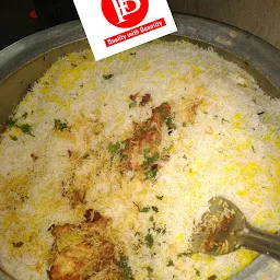 Famous Biryani 'n' Curries