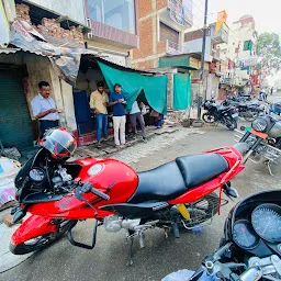 famous puri sabji shop