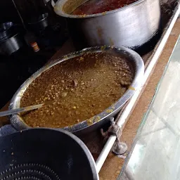 famous puri sabji shop