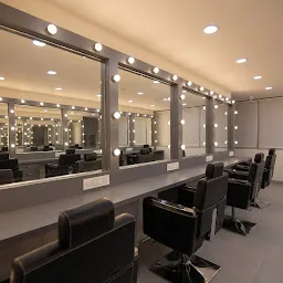 Fashion TV Salon Academy - Best Beauty Academy in Ranchi