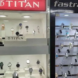 Fastrack watch store by youth gallery