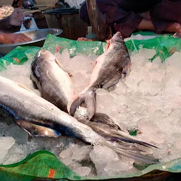 Fish Market, Lake Mall