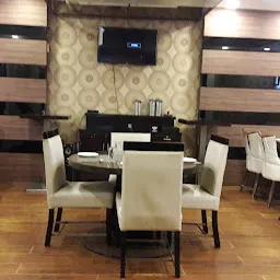 Flavia Restaurant