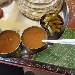 Foi Bhatriji Kathiyawadi Restaurant