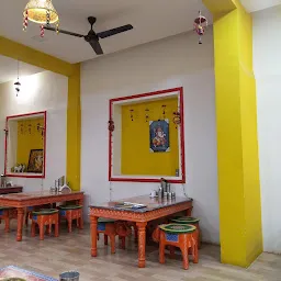 Foi Bhatriji Kathiyawadi Restaurant