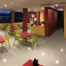 FOI Cafe & Restaurant