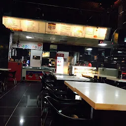 Food Court - Best Fast Food in Ahmedabad